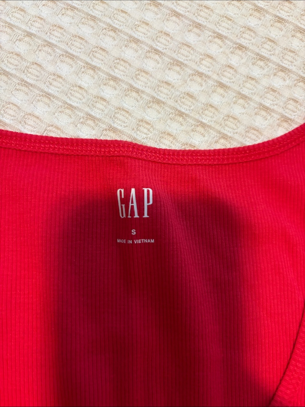 GAP Bright Red Ribbed Scoop Tank Top - Picture 2 of 4